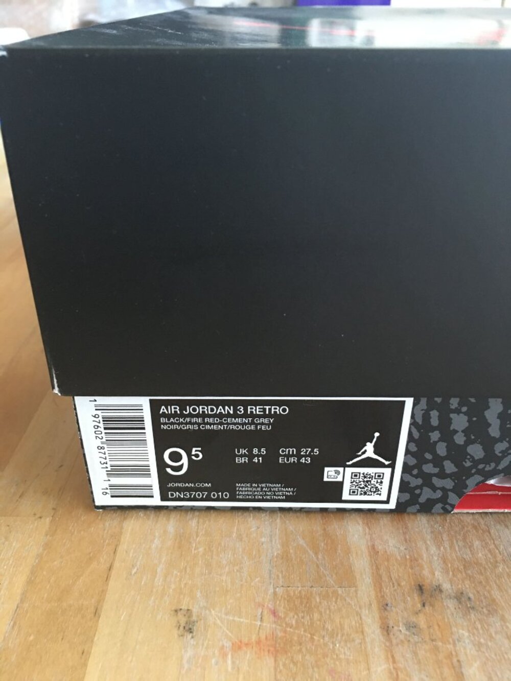 Air Jordan 3 "Black Cement" DN3707-010 Sz 9.5 - Picture 10 of 10